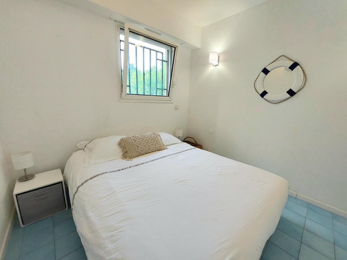 Plage La Salis 3 Chambres, Jardin - 3 Bedrooms 昂蒂布 外观 照片